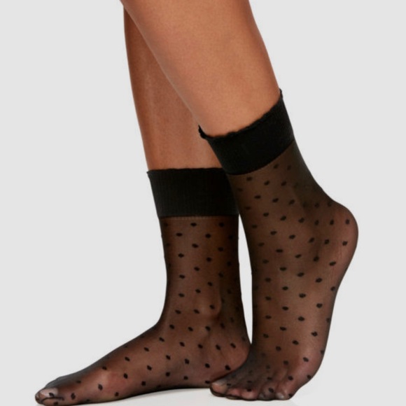 berkshire trend Accessories - Sheer polka-dot ankle socks